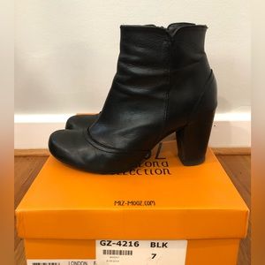 Miz Mooz black leather Oxford-style London booties with side zip size 7